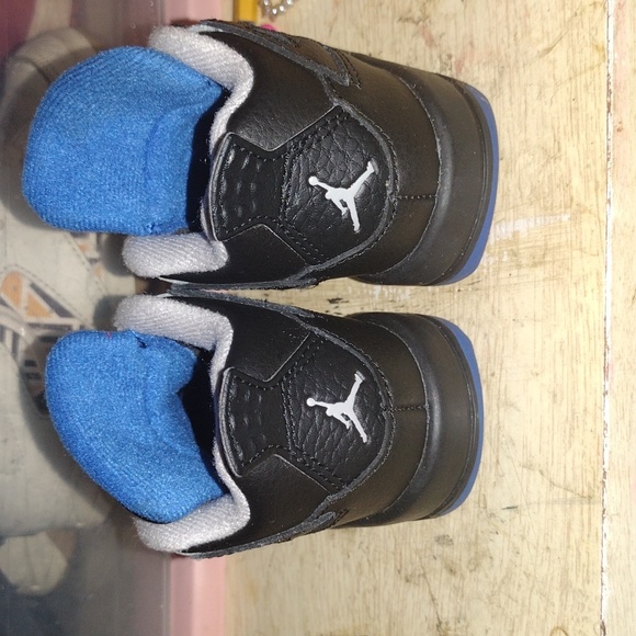 Jordan Retro 4 (no box) - Picture 4 of 5